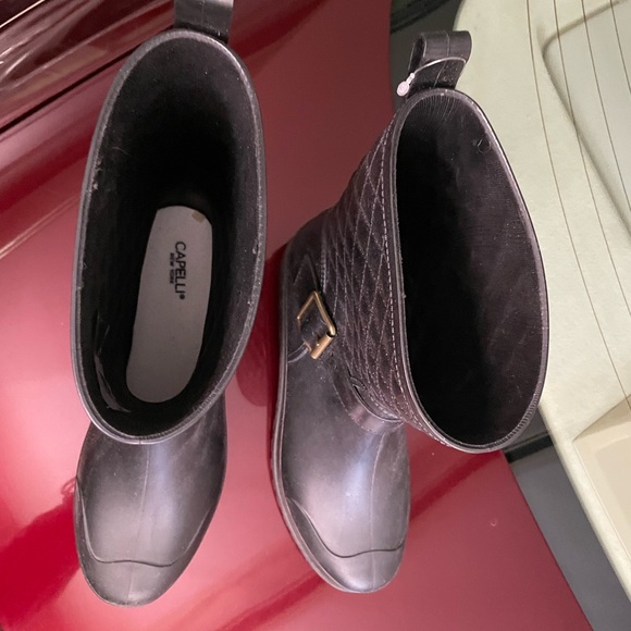 Rubber rain boots - size 10 - Picture 5 of 8